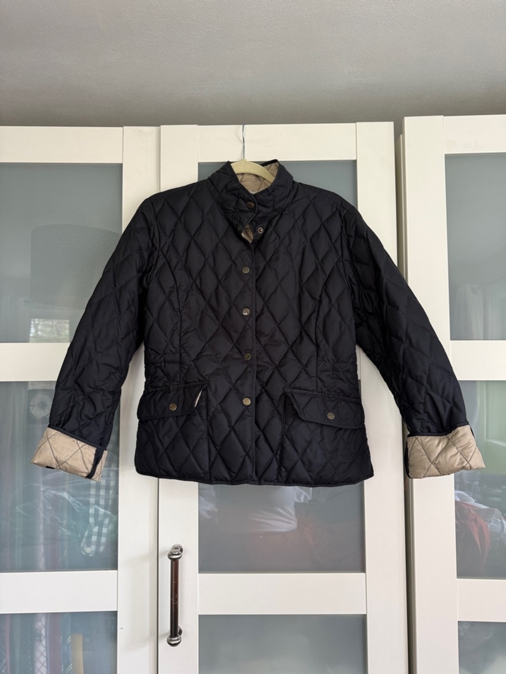Eddie Bauer Black Quilted Snap-Front Puffer Jacket Medium